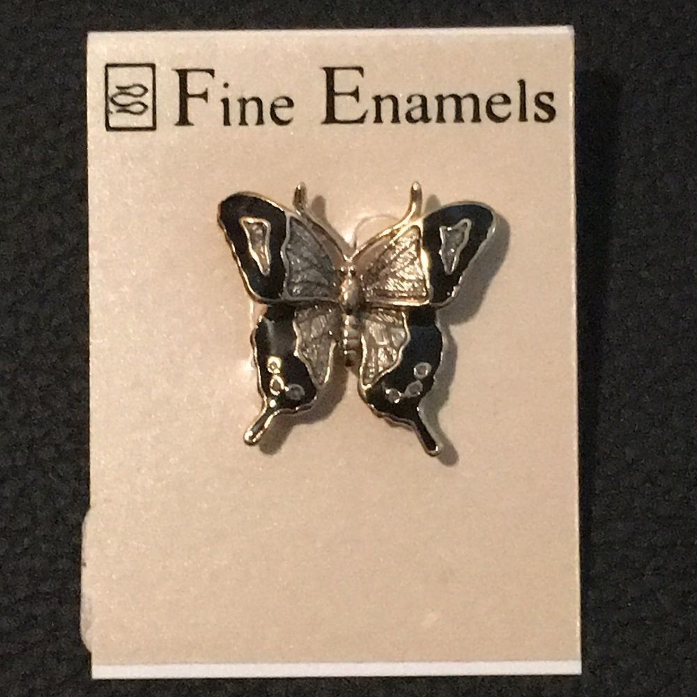 🦋 Butterfly Pin New